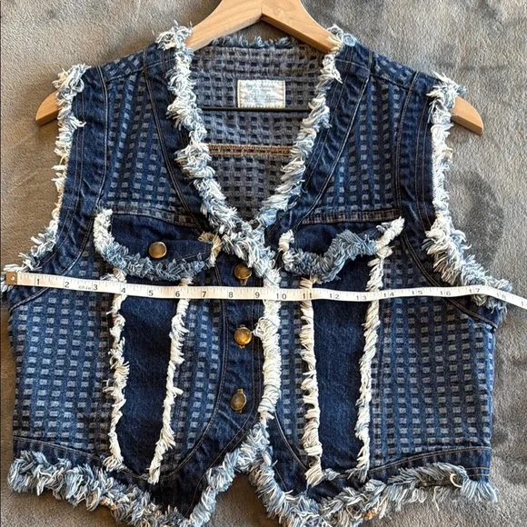 Vintage Simply Barbara of Colorado Frayed Denim Vest with Checkered Pattern - Picture 7 of 10